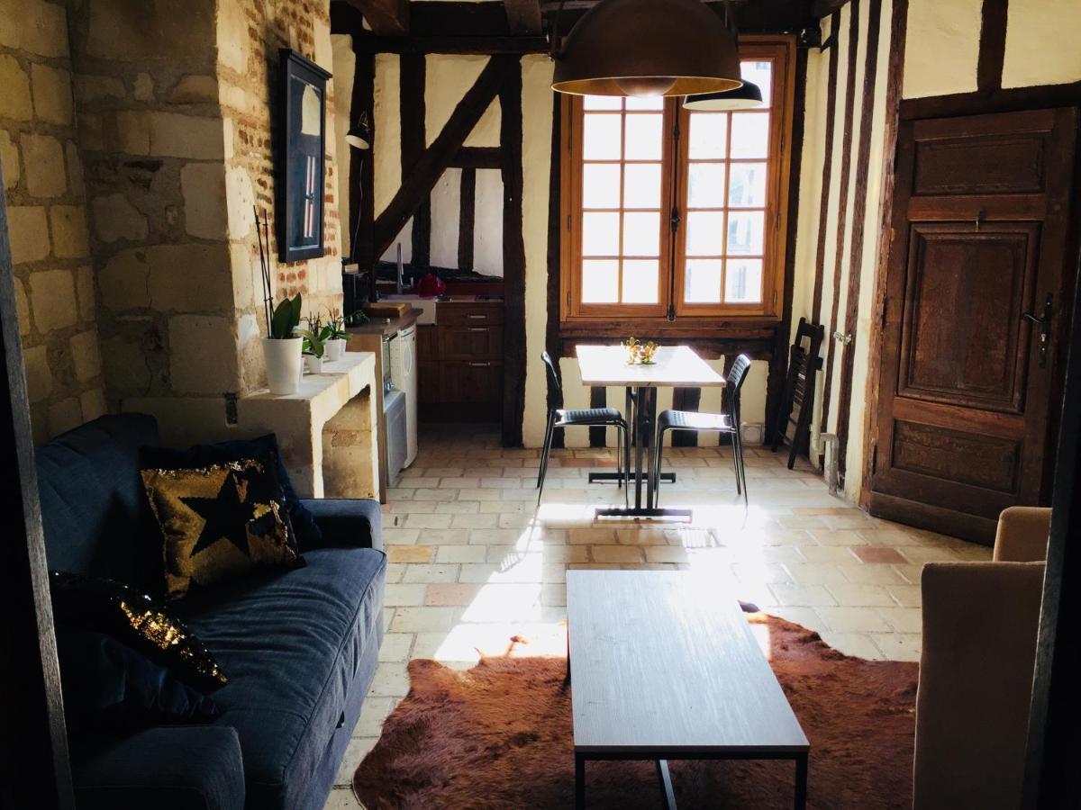 Appartement Dans Immeuble 15 Eme Siecles Vieux Тур Экстерьер фото
